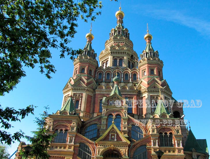 Собор Святых Первоверховных Апостолов Петра и Павла в Петергофе. Лучшие фотографии церквей и соборов на сайте S-Pb.Biz.