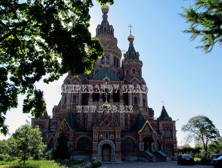 Собор Святых Первоверховных Апостолов Петра и Павла в Петергофе. Лучшие фотографии церквей и соборов на сайте S-Pb.Biz.