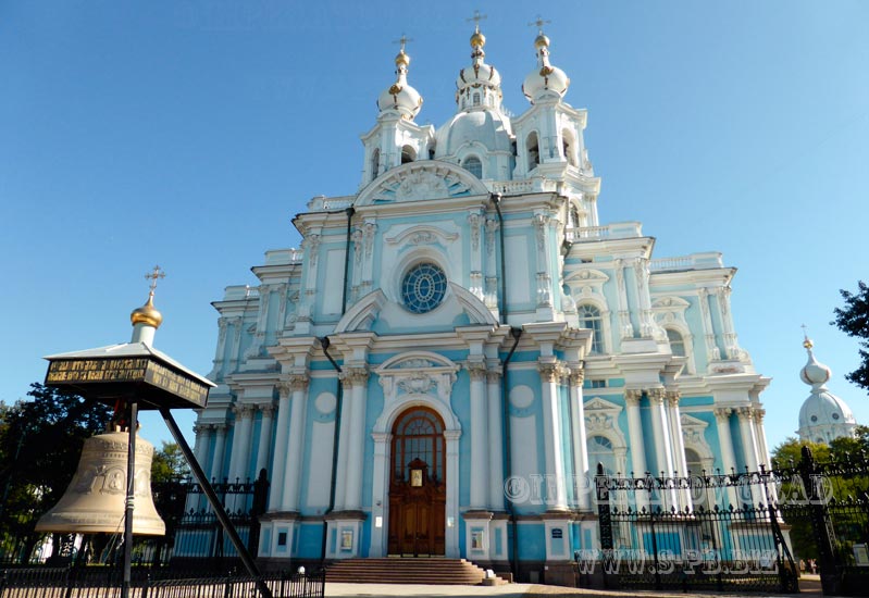 Смольный собор. Санкт-Петербург. Лучшие фотографии церквей и соборов на сайте S-Pb.Biz.