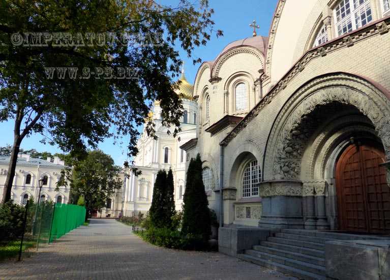 Воскресенский Новодевичий Монастырь. Санкт-Петербург. Лучшие фотографии церквей и соборов на сайте S-Pb.Biz.